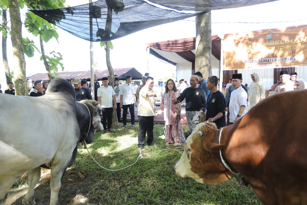 Hari Raya Iduladha 1446 H, Polda Sumut Salurkan Ribuan Paket Daging Kurban untuk Masyarakat