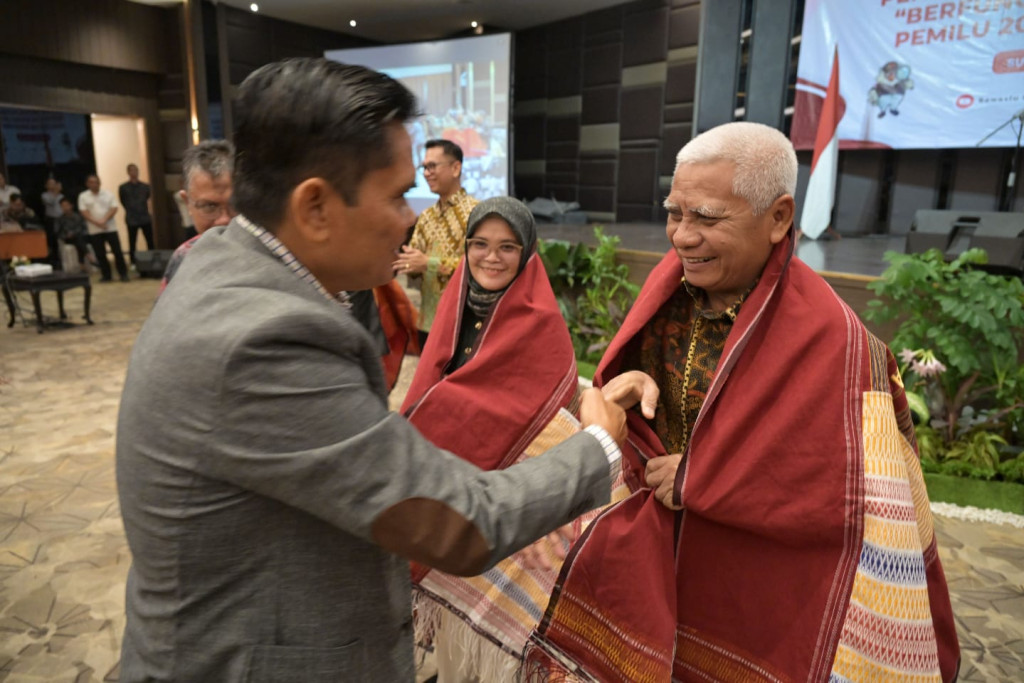 Wagub Sumut Harapkan Pengawas Pemilu Terus Tingkatkan Kapasitas dan Integritas