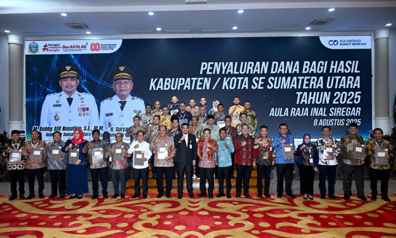 Bobby Nasution Serahkan Utang DBH Pemprov Sumut Rp674 Milyar ke Kabupaten/Kota