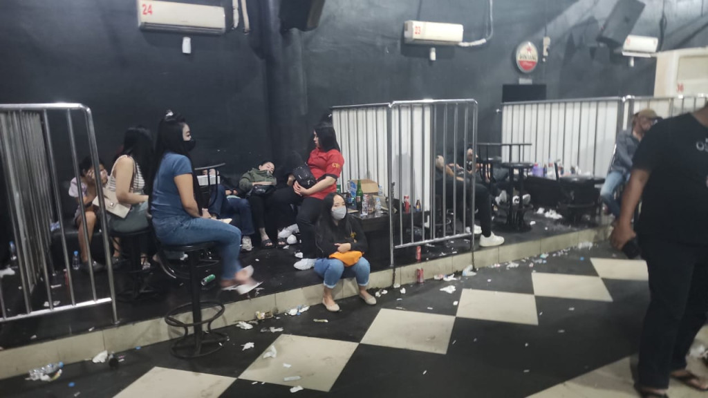 Cafe Dukuh Indah Digrebek Ditnarkoba Polda Sumut, 27 Orang Positif Narkoba