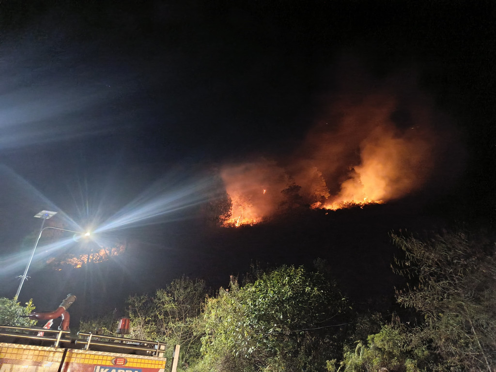 Perbukitan Tongging Karo Kawasan Danau Toba Terbakar, Capai 12 Hektare