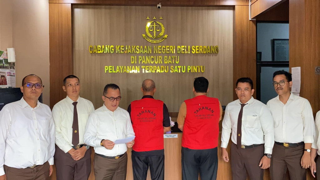 Korupsi Dana BOS 2018-2022, Kejari Deli Serdang Tahan Eks Kepsek dan Bendahara SMK Negeri 1