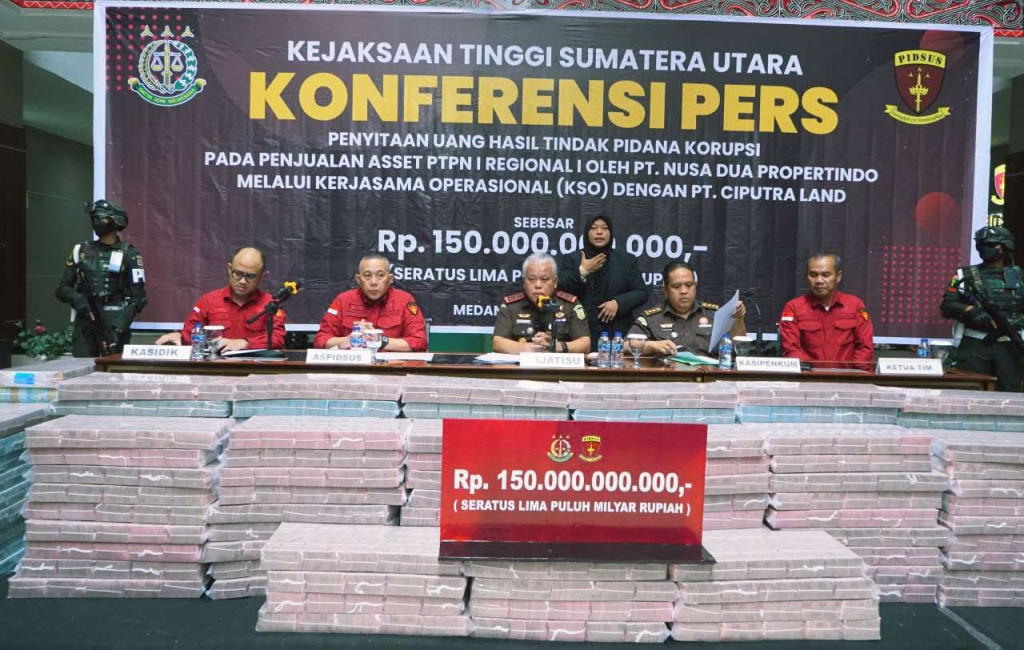 Kejati Sumut Pamer Uang Rp150 Miliar Korupsi Pengalihan Aset PTPN jadi Perumahan Mewah