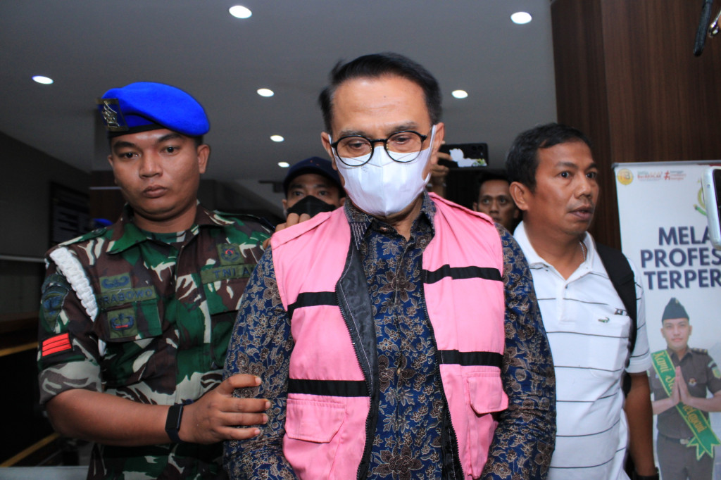 Giliran Direktur PTPN Ditahan, Tersangka Korupsi Jual Beli Aset Negara