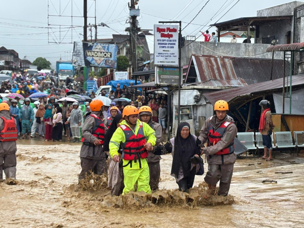 Brimob Polda Sumut Kerahkan 345 Personel ke Wilayah Terdampak Bencana