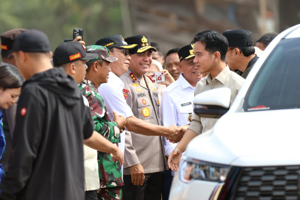 Wapres Gibran Tinjau Kerusakan Bencana di Tapsel, Kapolda Sumut Tegaskan Polri Siaga 24 Jam Layani Masyarakat