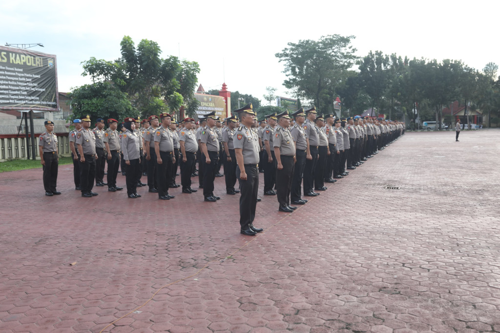 1.833 Personel Polda Sumut dan Polres Jajaran Naik Pangkat, Kapolda Ingatkan Tingkatkan Kualitas
