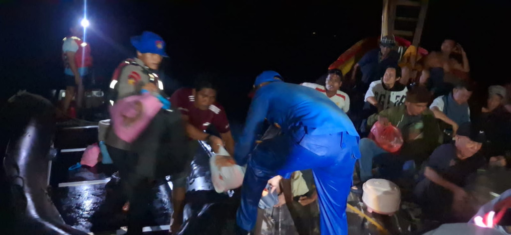 Angkut 62 Wisatawan, Kapal Nelayan Tenggelam di Pulau Salah Namo Sumut
