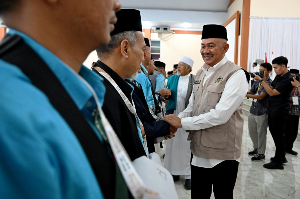 360 Calon Jemaah Haji Kloter Pertama Sumut Berangkat