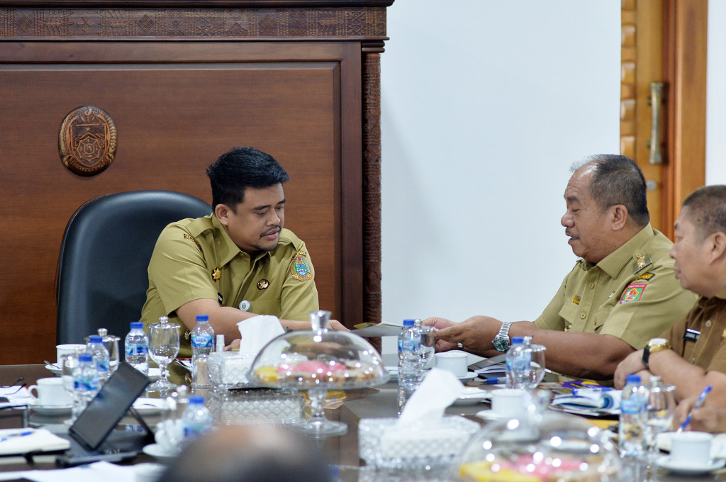 Bupati Asahan Curhat Pembangunan Jalan Batu Pane, Bobby Nasution: Kita Cek ke Lapangan Langsung