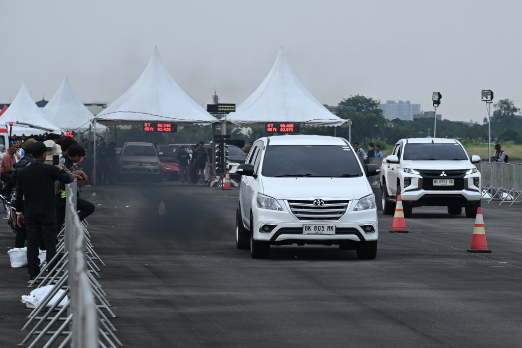 Night Race 2025 Sukses, Gubernur Bobby Nasution Motivasi Anak Muda di Dunia Otomotif